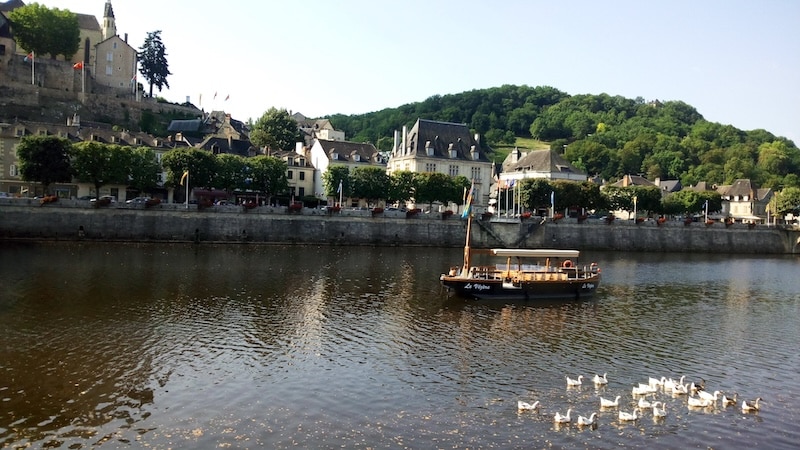 terrasson and english cafe